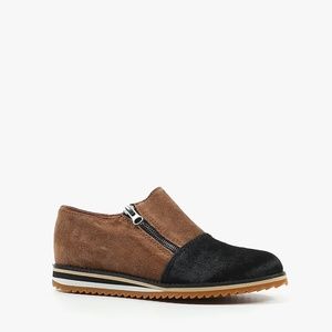 NWOT All Black Cap & Zip Sneakers